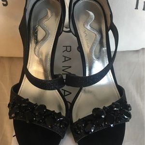 Nina black heels size 8